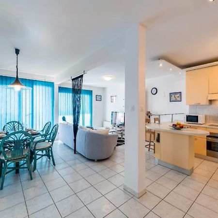 Sea View Apartment Reno W/Garage Split Luaran gambar